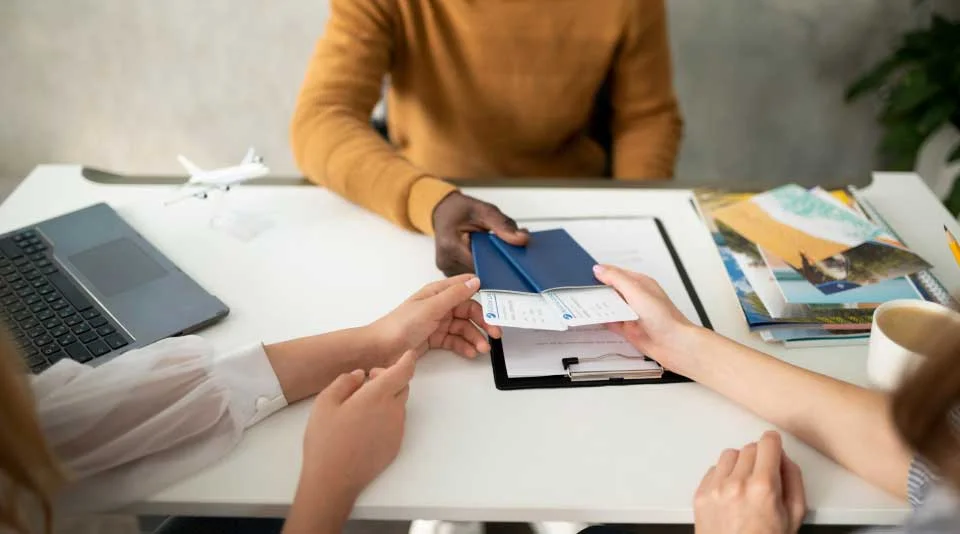 Get-your-UAE-Visa-quickly-and-easily-with-us